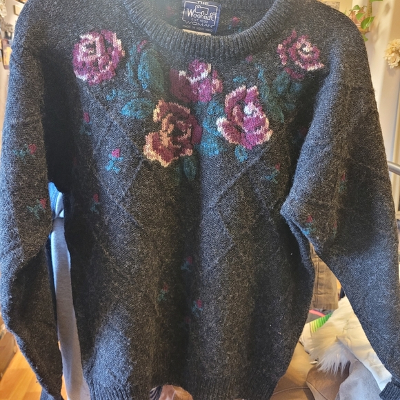 Vintage 100% Wool, Woolrich L, Floral Sweater NEW FEEL AND LOOKS HARDLY WORN - Picture 7 of 10